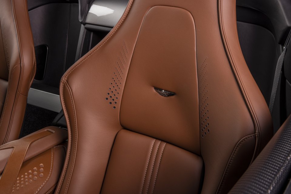 Aston Martin V12 Vantage V600 