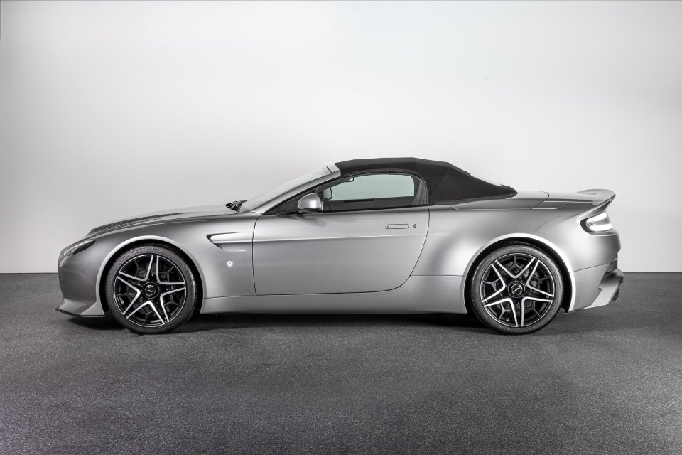 Aston Martin V12 Vantage V600