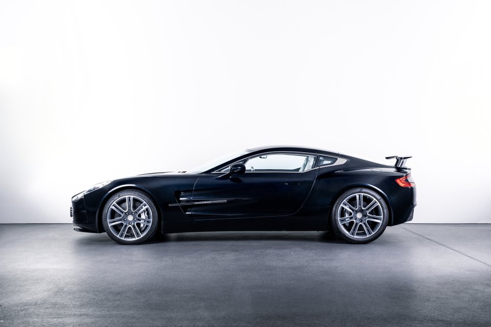 Aston Martin One77